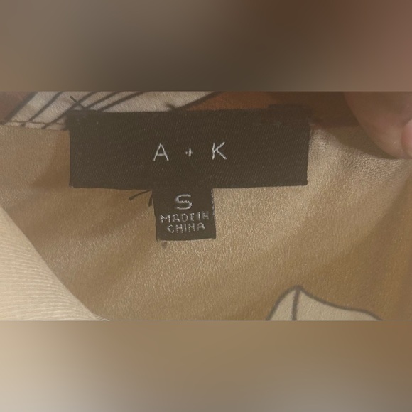 A+K Floral Flutter Sleeve Jumpsuit w Pockets - Picture 10 of 10